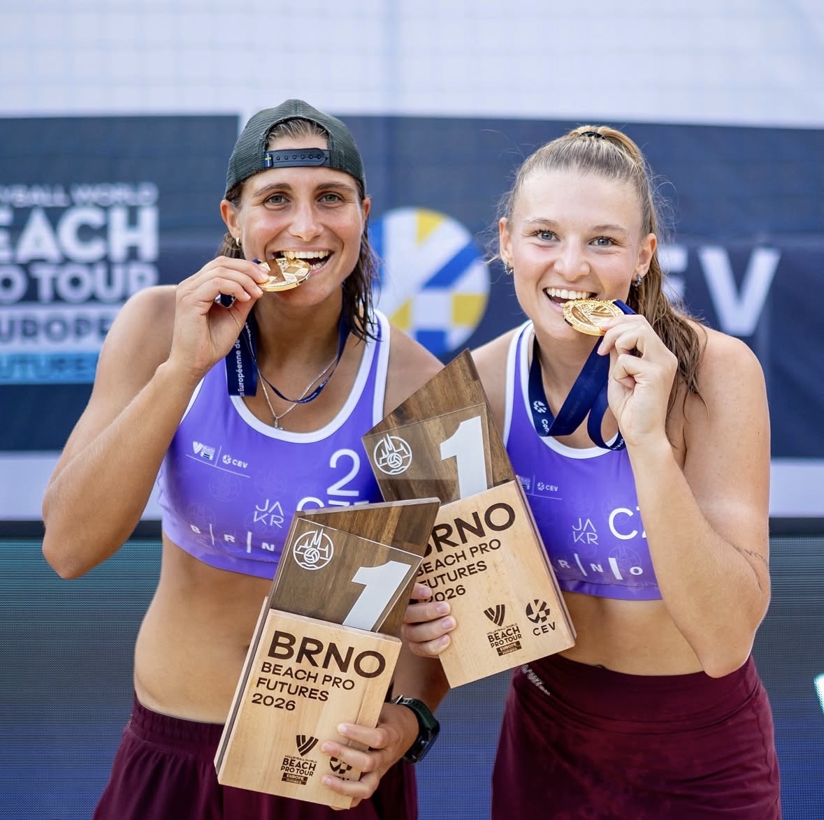 Martina Meixnerová & Kylie Neuschaeferová